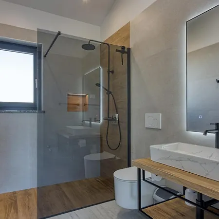 Casa Mia بيت للعطل Rebici